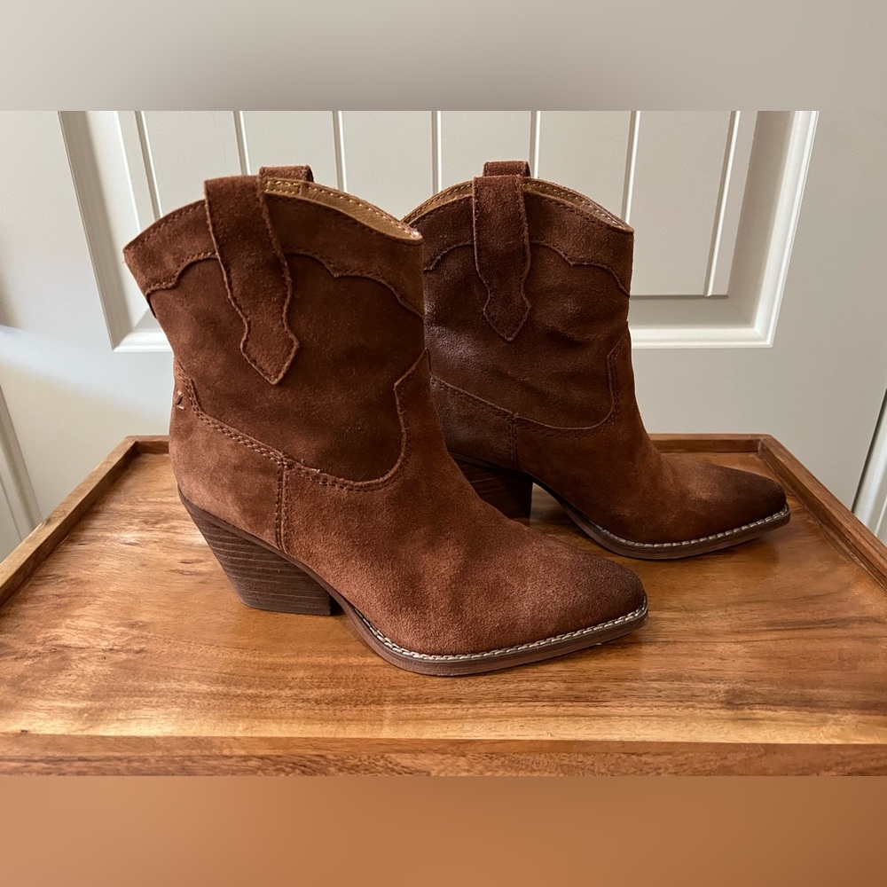 Zodiac Suede Western booties size 7 - Picture 2 of 8